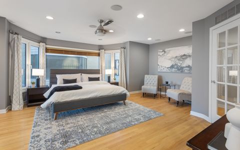 Tiny photo for 5747 N Sheridan Road #GH, Chicago, IL 60660 (MLS # 12501843)