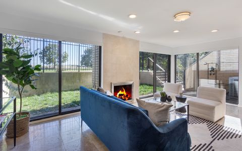 Tiny photo for 5747 N Sheridan Road #GH, Chicago, IL 60660 (MLS # 12501843)