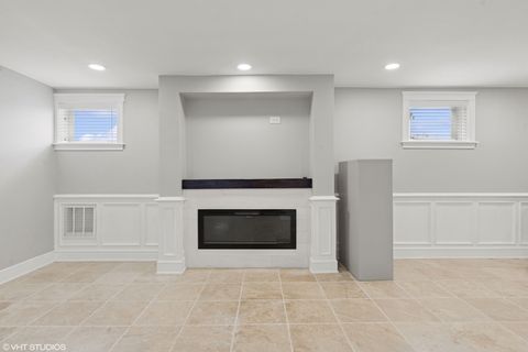 Tiny photo for 932 60th Place, Downers Grove, IL 60516 (MLS # 12491028)