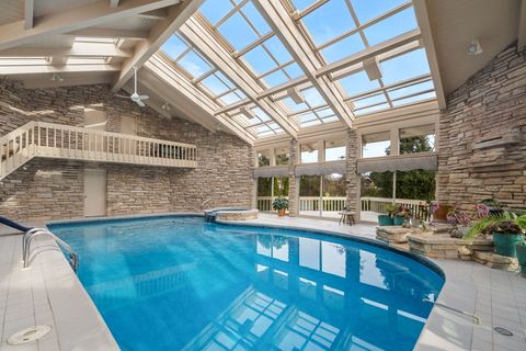 Tiny photo for 1916 Midwest Club Parkway, Oak Brook, IL 60523 (MLS # 12604356)