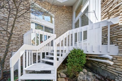 Tiny photo for 1916 Midwest Club Parkway, Oak Brook, IL 60523 (MLS # 12604356)