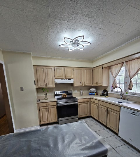 Tiny photo for 12543 S Menard Avenue, Palos Heights, IL 60463 (MLS # 12760561)