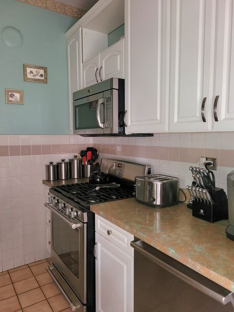 Tiny photo for 7422 S Coles Avenue, Chicago, IL 60649 (MLS # 12436752)