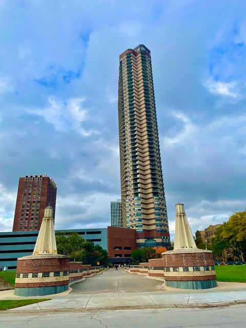 Photo of 3660 N Lake Shore Drive #2513, Chicago, IL 60613 (MLS # 12710273)