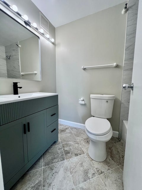 Tiny photo for 3660 N Lake Shore Drive #2513, Chicago, IL 60613 (MLS # 12710273)