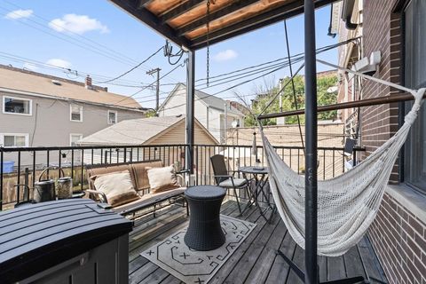 Tiny photo for 3106 S Wells Street #1, Chicago, IL 60616 (MLS # 12508622)