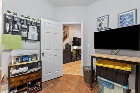 Tiny photo for 3106 S Wells Street #1, Chicago, IL 60616 (MLS # 12508622)