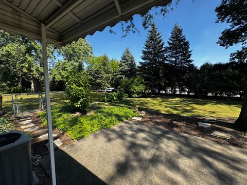 Tiny photo for 305 S Lambert Road, Glen Ellyn, IL 60137 (MLS # 12391354)