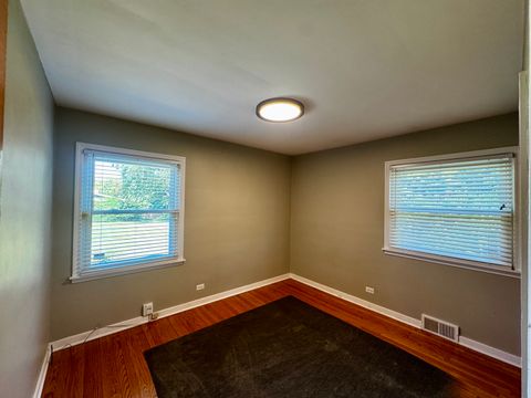 Tiny photo for 305 S Lambert Road, Glen Ellyn, IL 60137 (MLS # 12391354)