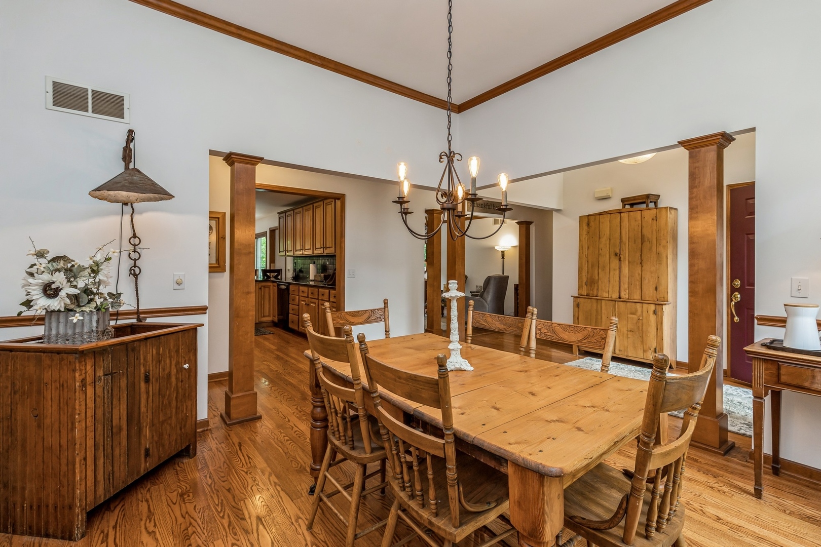 8N681 Edgewood Road