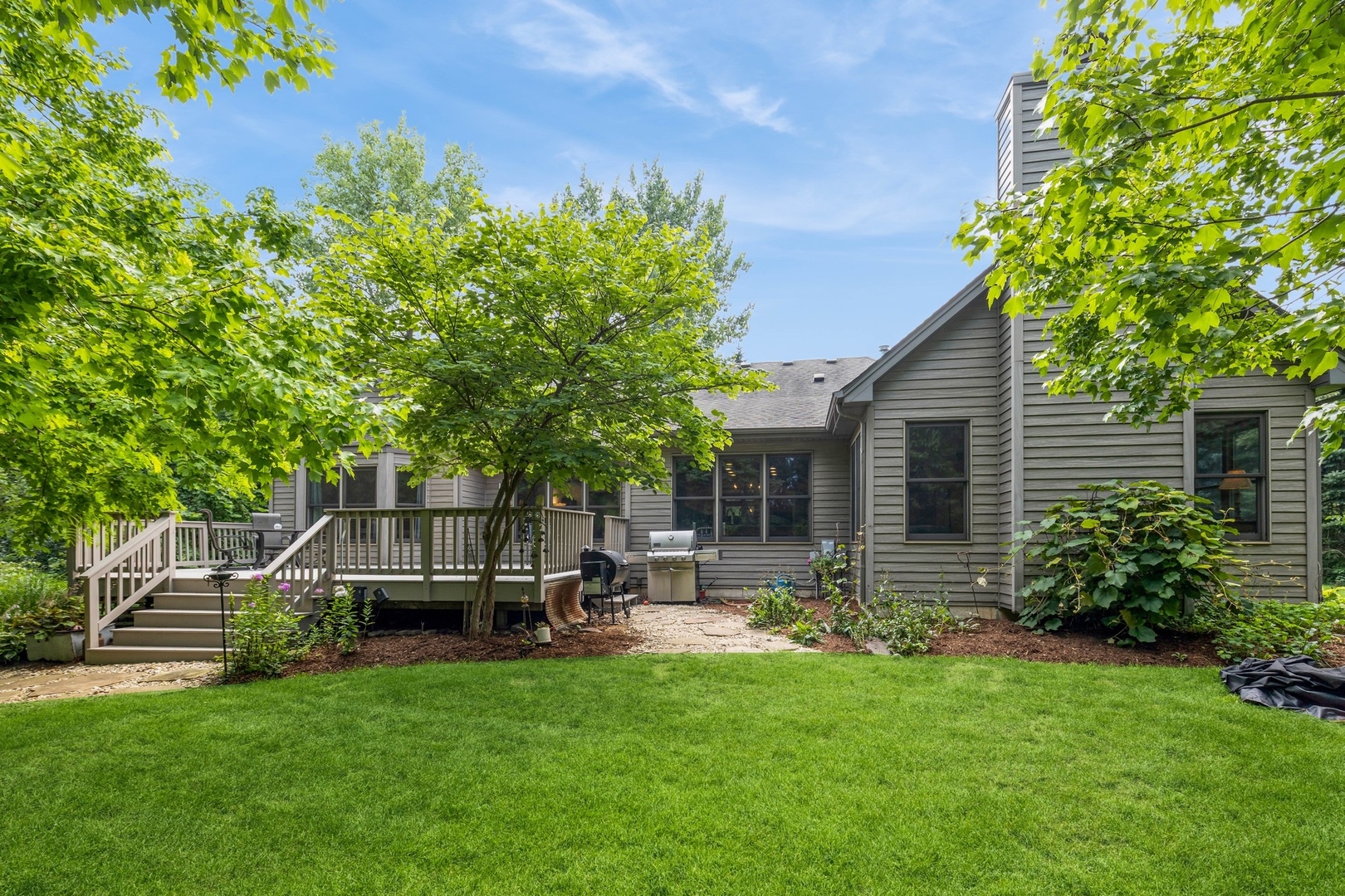 8N681 Edgewood Road