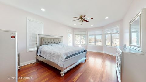 Tiny photo for 6909 Beckwith Road, Morton Grove, IL 60053 (MLS # 12514147)