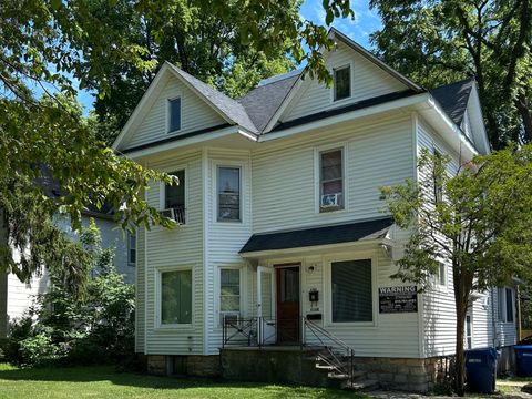 416 College Avenue DeKalb IL 60115