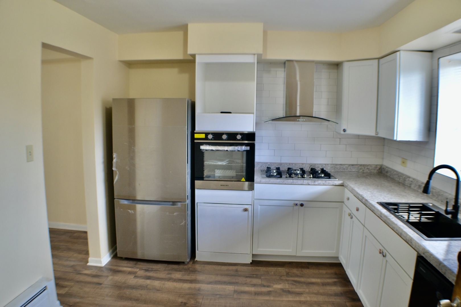 3433 W Bryn Mawr Avenue GN