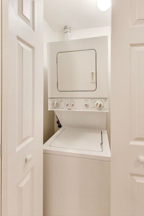 Tiny photo for 6170 N Winchester Avenue #G, Chicago, IL 60660 (MLS # 12524542)