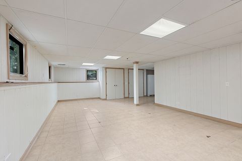 Tiny photo for 1935 Green Trails Drive, Lisle, IL 60532 (MLS # 12509614)