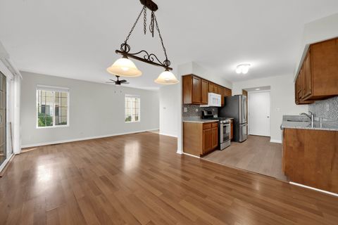 Tiny photo for 435 Sandhurst Lane #435, South Elgin, IL 60177 (MLS # 12487154)