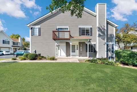 Photo of 435 Sandhurst Lane #435, South Elgin, IL 60177 (MLS # 12487154)