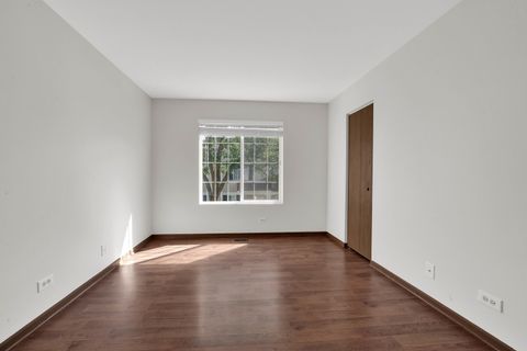 Tiny photo for 435 Sandhurst Lane #435, South Elgin, IL 60177 (MLS # 12487154)