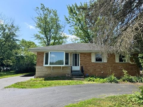 Photo of 19W637 14th Place, Lombard, IL 60148 (MLS # 12468353)