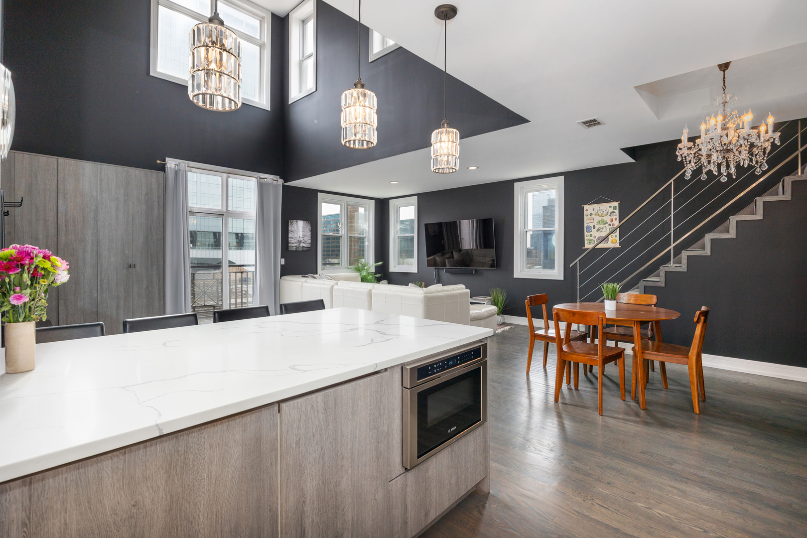 822 W Hubbard Street 5