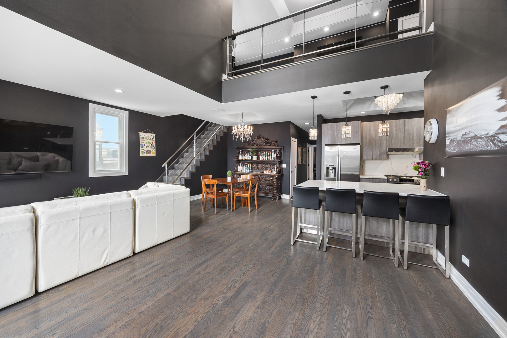 822 W Hubbard Street 5