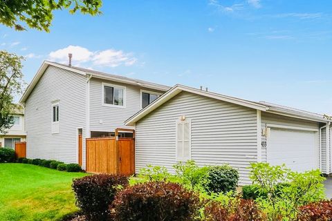 Photo of 433 Dogwood Terrace, Buffalo Grove, IL 60089 (MLS # 12581742)