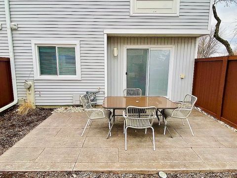 Tiny photo for 433 Dogwood Terrace, Buffalo Grove, IL 60089 (MLS # 12581742)