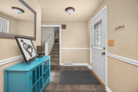 Tiny photo for 215 Tollview Court, Gilberts, IL 60136 (MLS # 12481579)