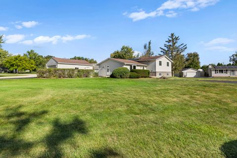 Tiny photo for 215 Tollview Court, Gilberts, IL 60136 (MLS # 12481579)