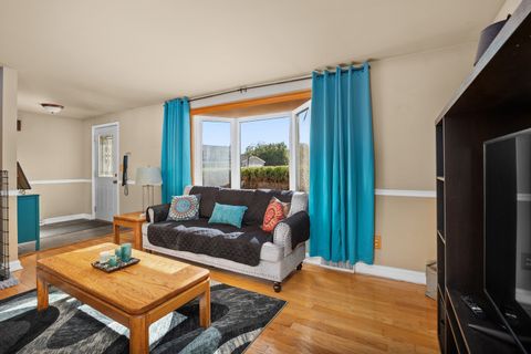 Tiny photo for 215 Tollview Court, Gilberts, IL 60136 (MLS # 12481579)