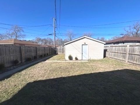 Tiny photo for 2814 E 127th Street, Chicago, IL 60633 (MLS # 12589322)