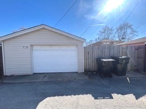 Tiny photo for 2814 E 127th Street, Chicago, IL 60633 (MLS # 12589322)