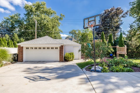 Tiny photo for 635 S Brainard Avenue, La Grange, IL 60525 (MLS # 12785206)