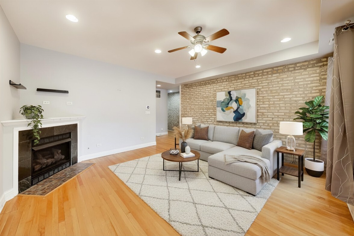 1621 W North Shore Avenue 1E