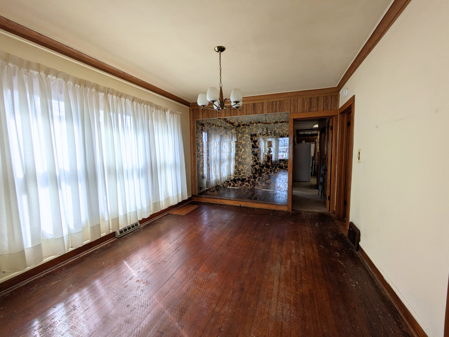 3433 W 64th Place