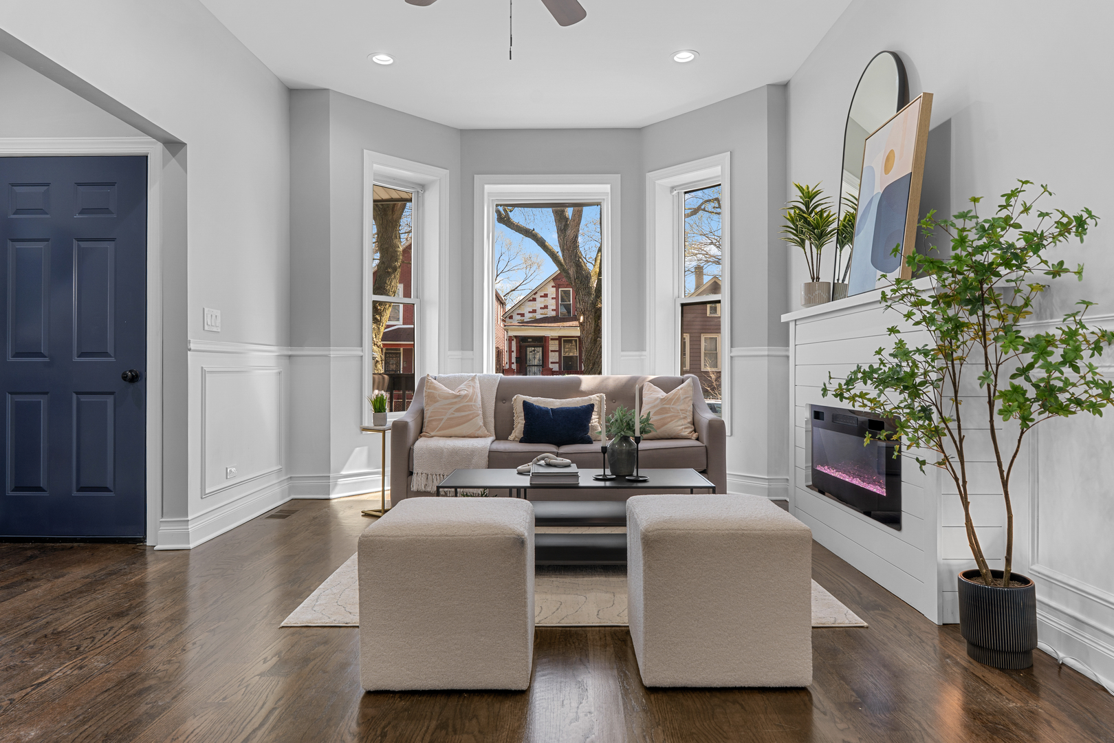 6008 S Carpenter Street