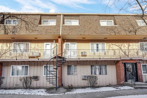 A home in Rolling Meadows