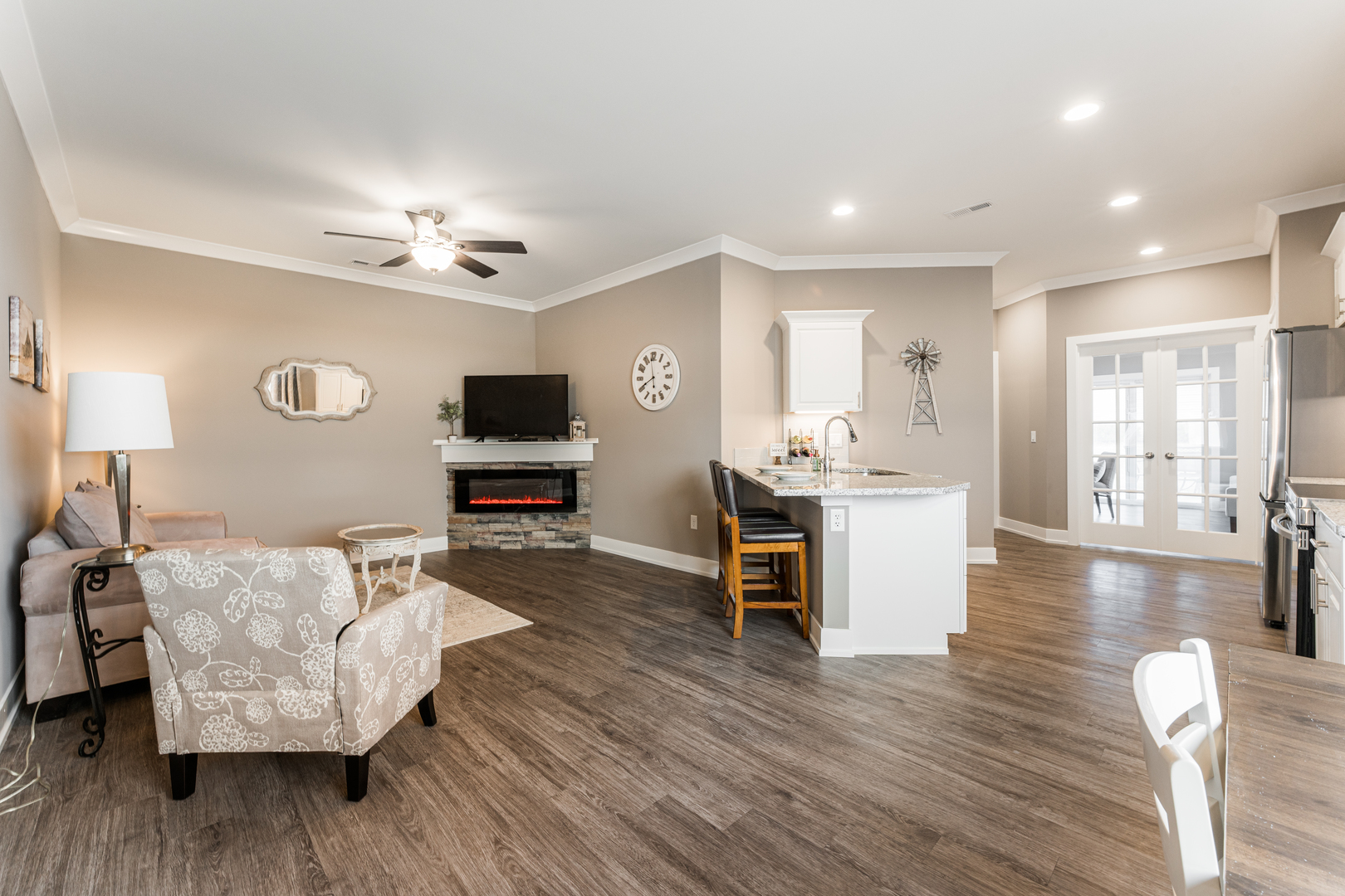 108 Boulder Court 108