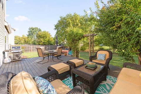 Tiny photo for 3975 Peartree Drive, Lake In The Hills, IL 60156 (MLS # 12483101)