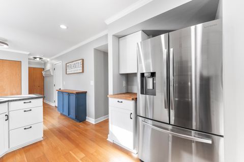 Tiny photo for 3975 Peartree Drive, Lake In The Hills, IL 60156 (MLS # 12483101)