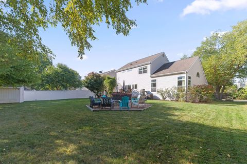 Tiny photo for 3975 Peartree Drive, Lake In The Hills, IL 60156 (MLS # 12483101)