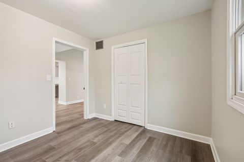 Tiny photo for 402 Lily Lane, Lakemoor, IL 60051 (MLS # 12611534)