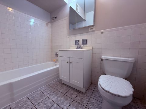 Tiny photo for 1119 E ALGONQUIN Road #2, Arlington Heights, IL 60005 (MLS # 12507096)