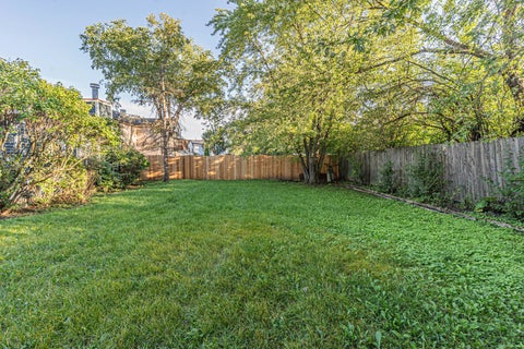 Tiny photo for 206 Albert Drive, Vernon Hills, IL 60061 (MLS # 12757058)