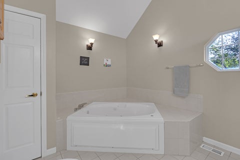 Tiny photo for 206 Albert Drive, Vernon Hills, IL 60061 (MLS # 12757058)