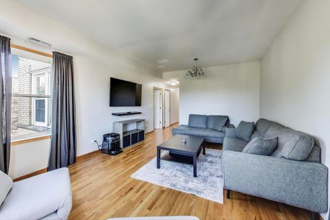 Tiny photo for 6312 N Fairfield Avenue #3A, Chicago, IL 60659 (MLS # 12497242)