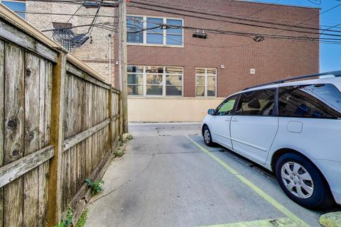 Tiny photo for 6312 N Fairfield Avenue #3A, Chicago, IL 60659 (MLS # 12497242)