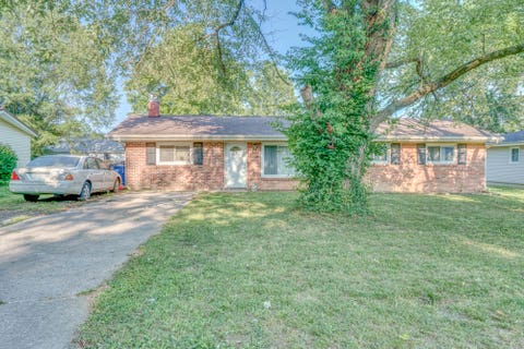 Tiny photo for 418 Marteeny Street, Mt Vernon, IL 62864 (MLS # 12728417)