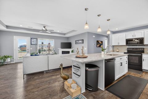 Tiny photo for 400 E Franklin Street #204, Eldridge, IA 52748 (MLS # 12616587)